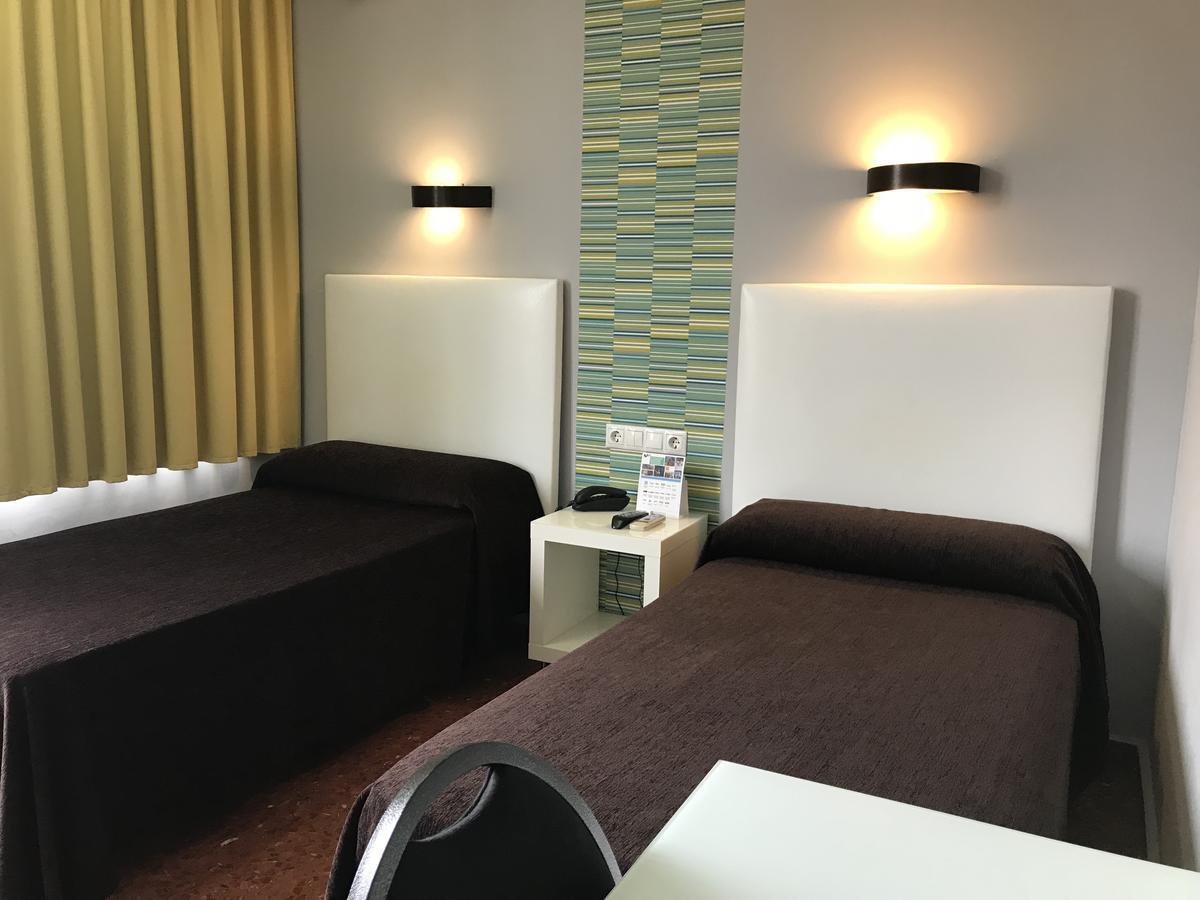 Hostal Restaurante Estacion Jaén Oda fotoğraf