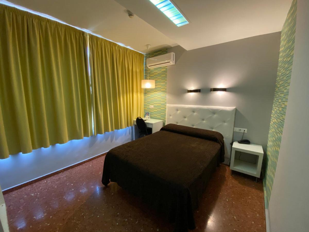Hostal Restaurante Estacion Jaén Dış mekan fotoğraf